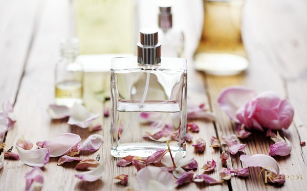 Fragrance trong mỹ phẩm là chất gì? Có tác dụng gì? Độc hại hay lợi?